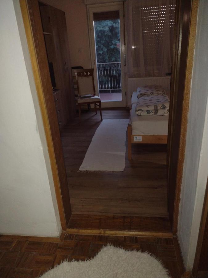 Appartamento Evelin Sobe Backa Topola Esterno foto
